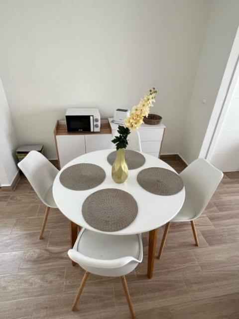 Eb By Zanis Appartement Torrevieja Buitenkant foto