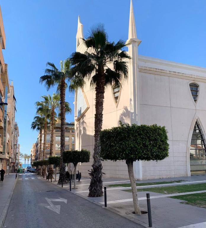 Eb By Zanis Appartement Torrevieja Buitenkant foto